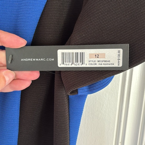 NWT Jones New York dress v-neck knee length short sleeve blue 💙 & black 🖤 - Picture 14 of 15